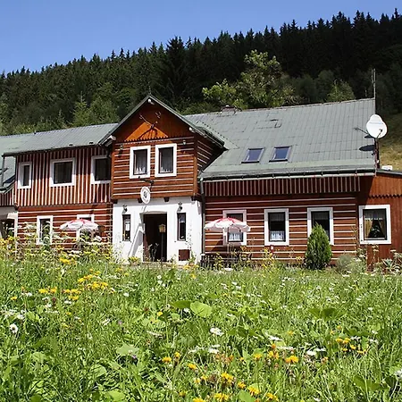 On The Mountains Semesterbostad Pec pod Snezkou
